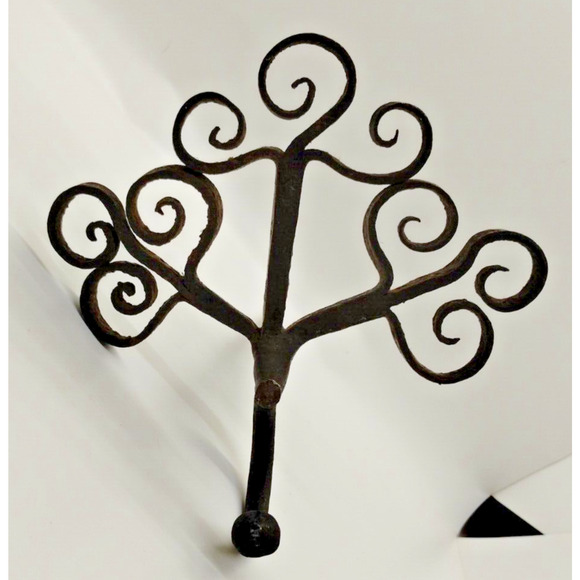 Outdoor Iron Staked Hanger 6" Tall - Picture 2 of 4